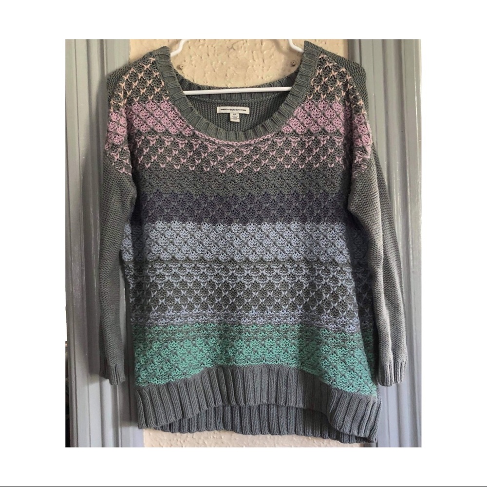 American eagle small sweater. Like new condition!